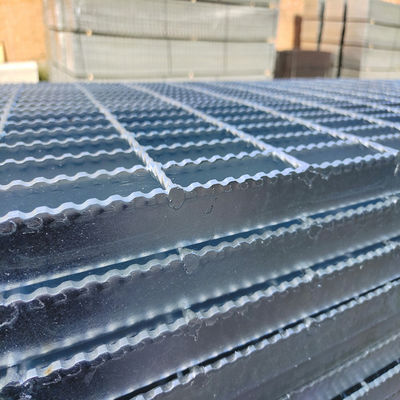 Q235 Tooth Shaped Gutter Serrated Steel Grating Plant Building Materials
