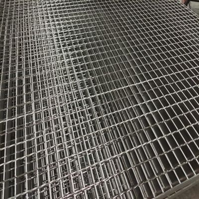 Q235 / S235jr Heavy Duty Welded Galvanized Steel Grating