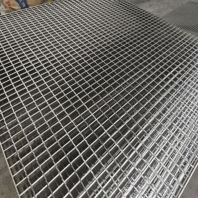 Q235 / S235jr Heavy Duty Welded Galvanized Steel Grating