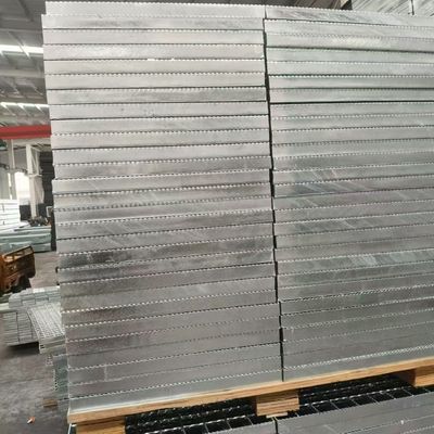 Stable and Sturdy Industrial Steel Grating for High Load Capacity