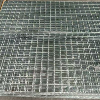 A strong and durable steel grating with fire resistance and effective skid resistance