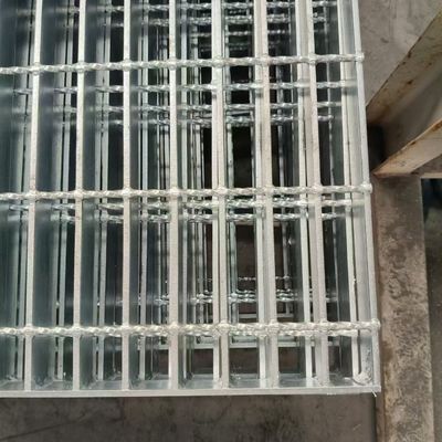 Hot Galvanized Industrial Steel Grating Enhanced Anti Rust Properties