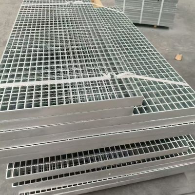 Non Slip 11-W-4 Mild Steel Grating For Wet Areas Ensuring Stability And Safety