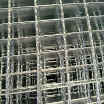 Durable Steel Grating for Industrial Walkways: A Sturdy Solution for Heavy Traffic High-Quality Steel Bar Grating: Perfe