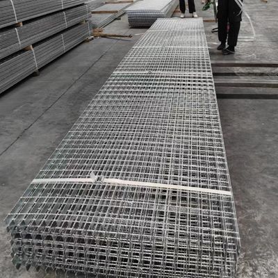 Silver Rectangular Non Slip Grating Weather Resistance