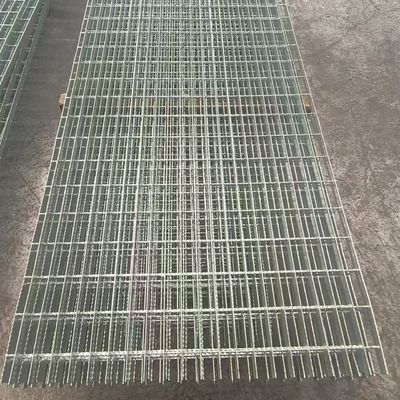 Packed Steel Serrated Galvanized Grating Grid Ready To Go Through Opening For Europe
