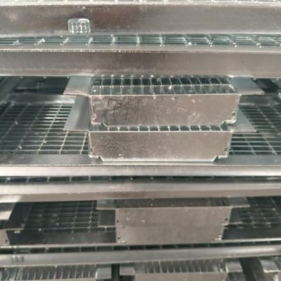 Hot Dip Galvanized Steel Grating Corrosion-Resistant Ventilation Protective Surface Warehouse Building Floor