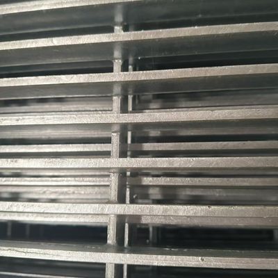 Steel Grid With Excellent Fire Protection Strong Load Bearing Capacity In Factory Floor