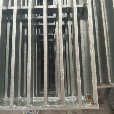Steel Grid With Excellent Fire Protection Strong Load Bearing Capacity In Factory Floor