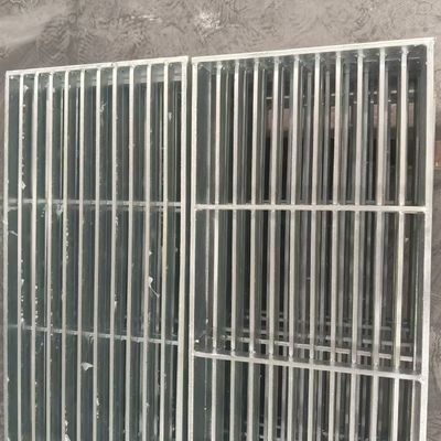 Steel Grid With Excellent Fire Protection Strong Load Bearing Capacity In Factory Floor