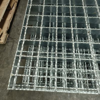 40mm Bearing Bar Spacing Cross Rod Grating Heavy Duty Walkways