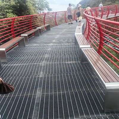 30mm Pitch Industrial Steel Grating With 3mm Cross Bar Thickness Machine Pressure Welding