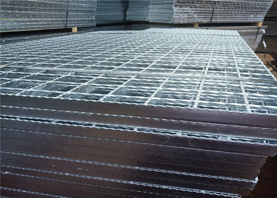 G303/30/100   600mmx1000mm  Galvanized Serrated  steel  Grating