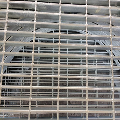 W-19-4 βαρέων καθηκόντων ανοξείδωτο που ξύνει τη γαλβανισμένη διάβαση πεζών πατωμάτων φραγμών καυτής εμβύθισης