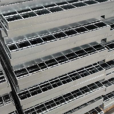 Υψηλής απόδοσης χάλυβα στρώση δαπέδου Grating με μηχανική πίεση συγκολλημένη 30mm επίπεδη μπάρα ράβδος εφόδου