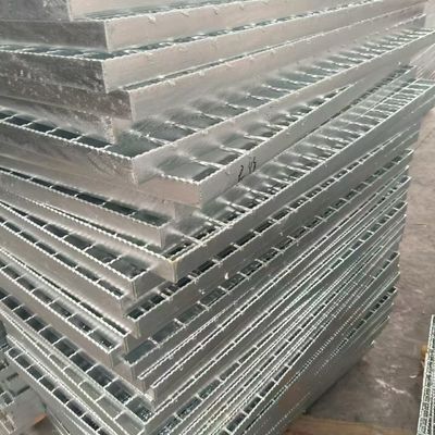 Σιδηρουργική πρίζα με ατσάλινο πλαίσιο, 40x4mm μπάρες πετρελαίου & χημικά ανθεκτικό πάτωμα πλατφόρμα