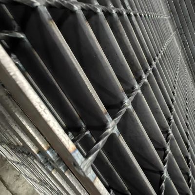 Ατσάλινη αντιγλιστρούμενη τράπουλα εύκολη εγκατάσταση εξαιρετική αντοχή και αντοχή στη διάβρωση