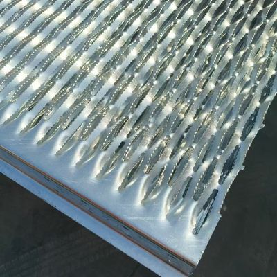 20*3 Χάλυβα Flat Size Serrated Steel Grating Για Βιομηχανική 25mm Ράβδος Ράβδου
