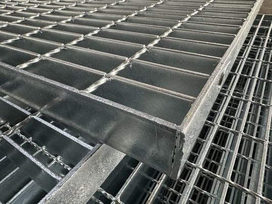 3 mm διασταυρούμενη ράβδος γαλβανισμένο χαλύβδινο πλέγμα για βιομηχανική πλατφόρμα