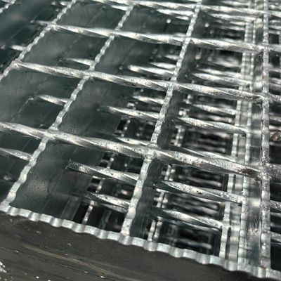 Τελειωμένα τσιμεντωμένα βιομηχανικά στρώματα από χάλυβα κατασκευασμένα από μηχανή συγκόλλησης υπό πίεση