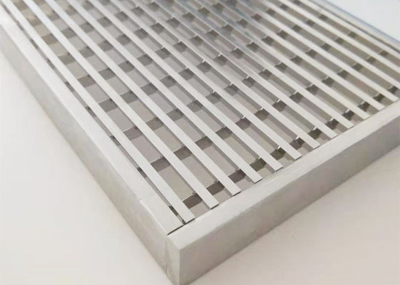 5mm Thckness Deep Overflow Stainless Steel Drainage Grating For Swimming Pool Or Stair Treads